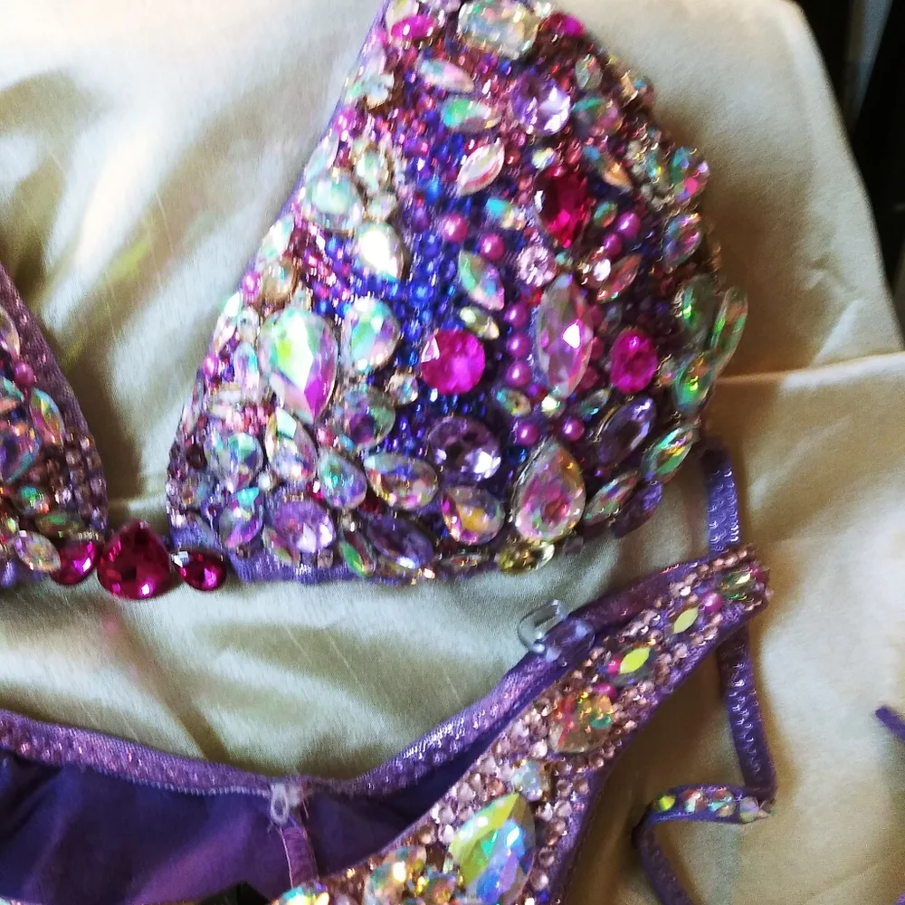 Competition Bikini - Picture 12 of 16